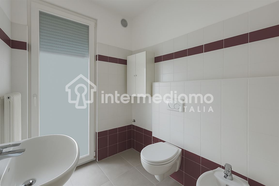 TRILOCALE A DUE PASSI DAL CENTRO DI RIVA E DAL LAGO - Appartamento Residenziale Riva del Garda